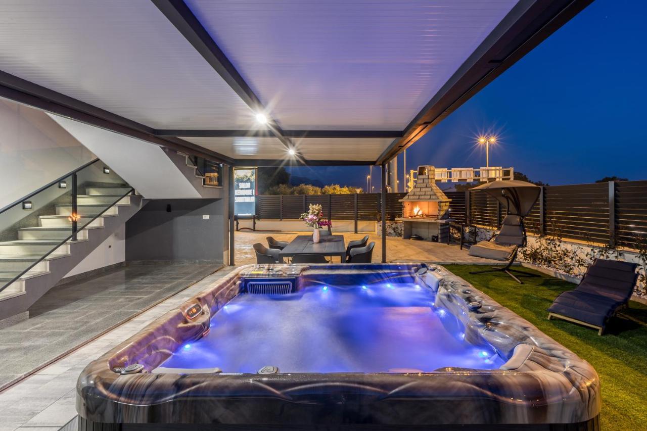 Luxury Apartments Katarina Kaštela Eksteriør bilde