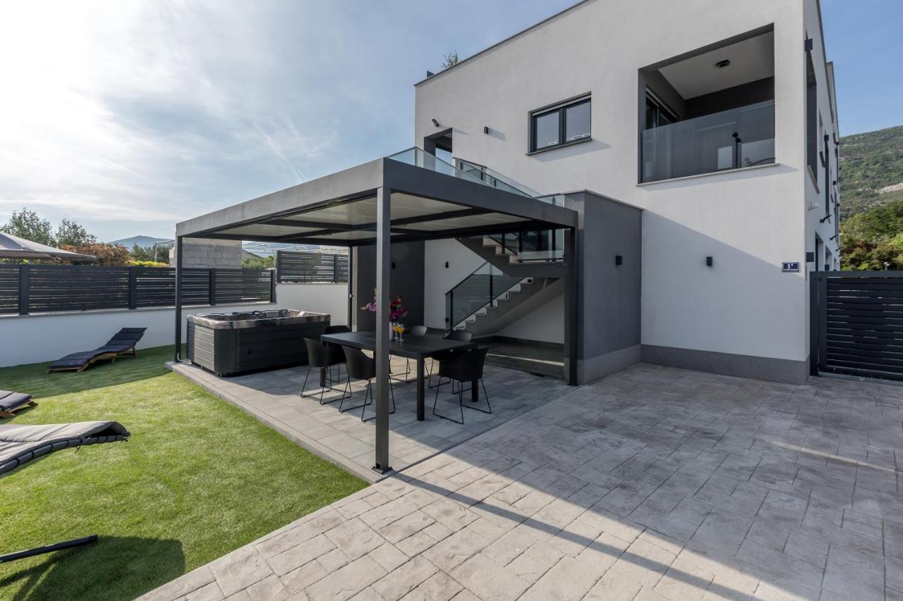Luxury Apartments Katarina Kaštela Eksteriør bilde