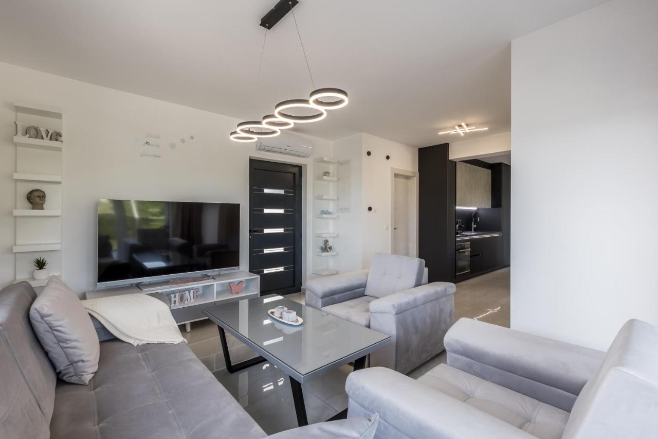 Luxury Apartments Katarina Kaštela Eksteriør bilde